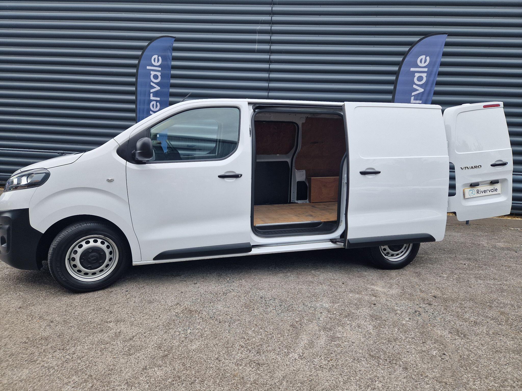 Vauxhall Vivaro image 3